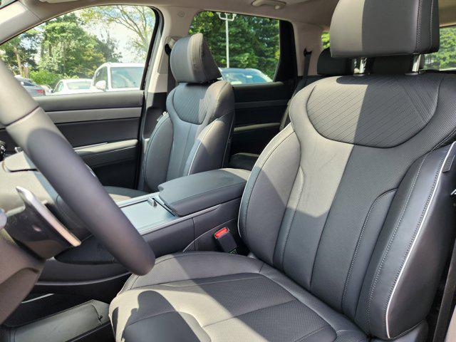 used 2025 Hyundai Palisade car, priced at $41,067