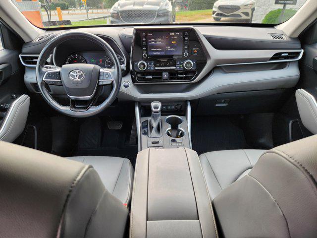 used 2020 Toyota Highlander car, priced at $29,919