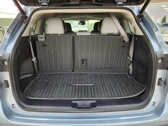 used 2020 Toyota Highlander car, priced at $29,919