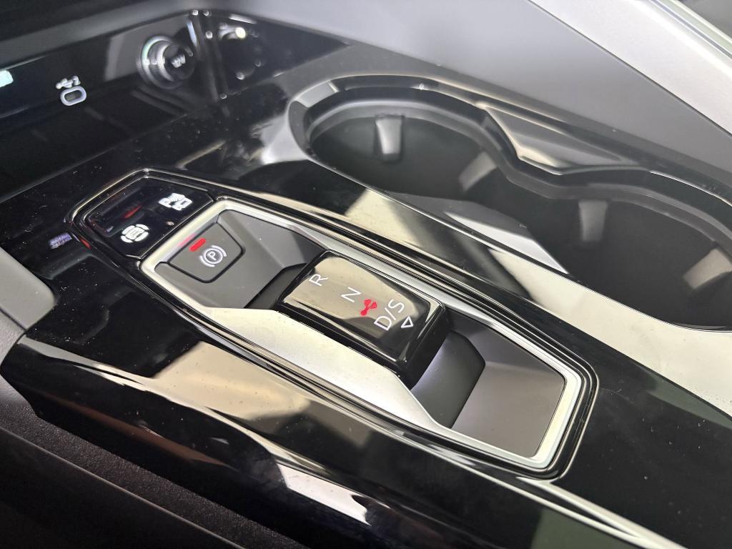 new 2025 Audi Q5 car, priced at $62,961