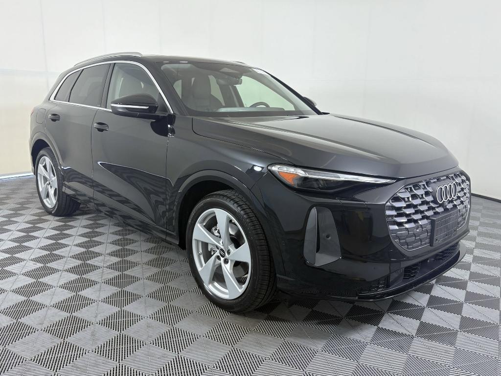 new 2025 Audi Q5 car, priced at $62,961