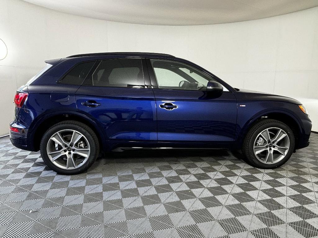 new 2025 Audi Q5 car, priced at $52,571