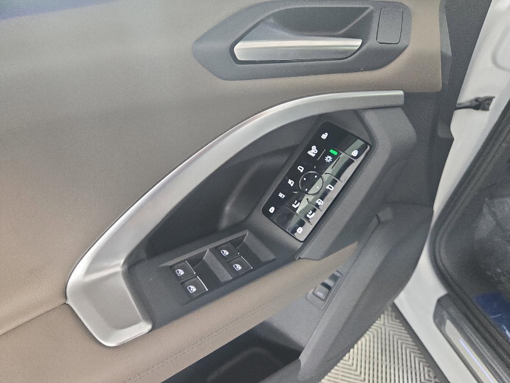 new 2025 Audi Q5 car, priced at $60,340