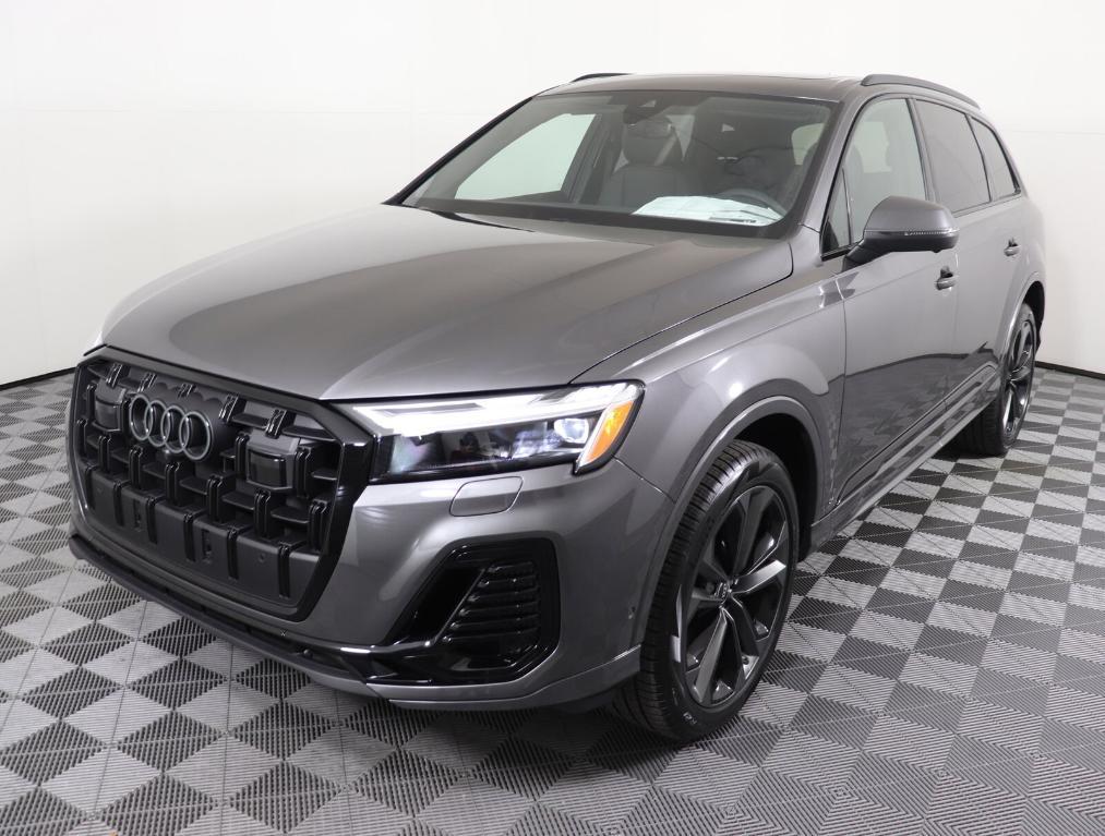 new 2025 Audi Q7 car, priced at $73,151