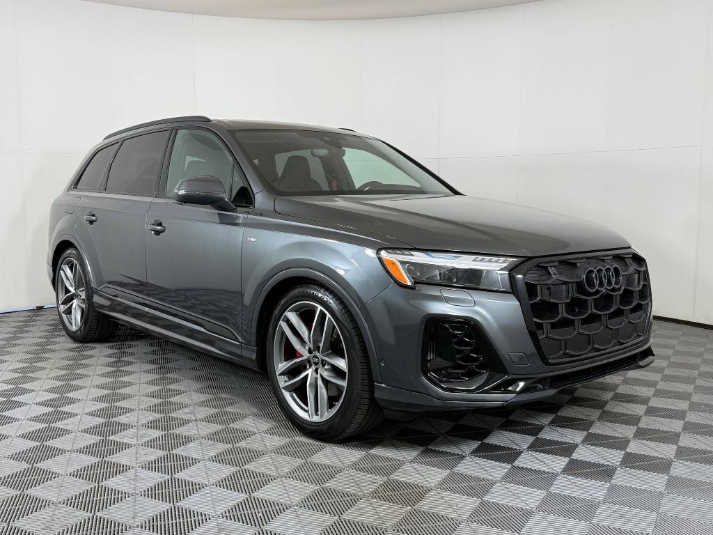 new 2026 Audi Q7 car, priced at $86,521