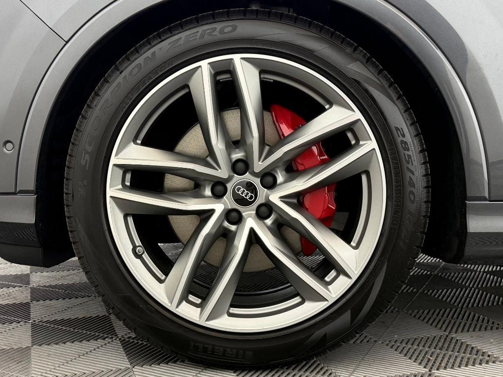 new 2026 Audi Q7 car, priced at $86,521