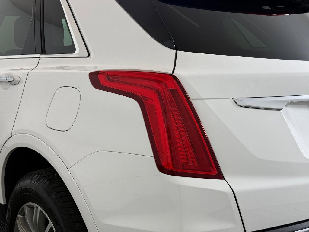 used 2017 Cadillac XT5 car, priced at $14,999