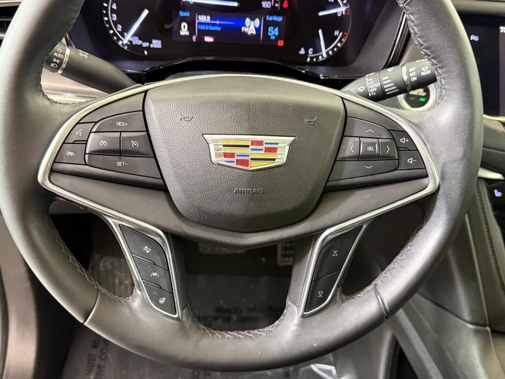 used 2017 Cadillac XT5 car, priced at $14,999