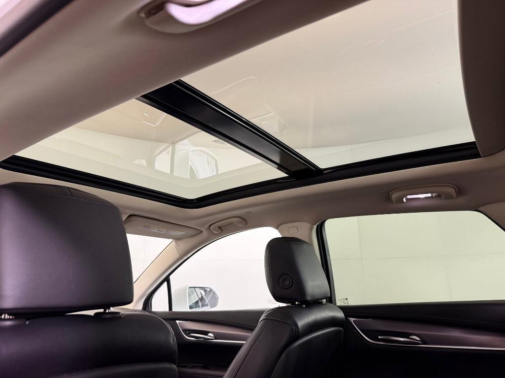 used 2017 Cadillac XT5 car, priced at $14,999