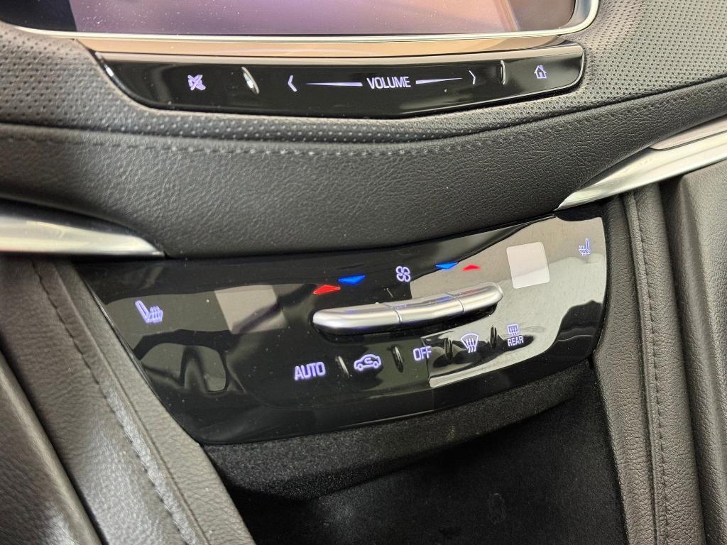 used 2017 Cadillac XT5 car, priced at $14,999