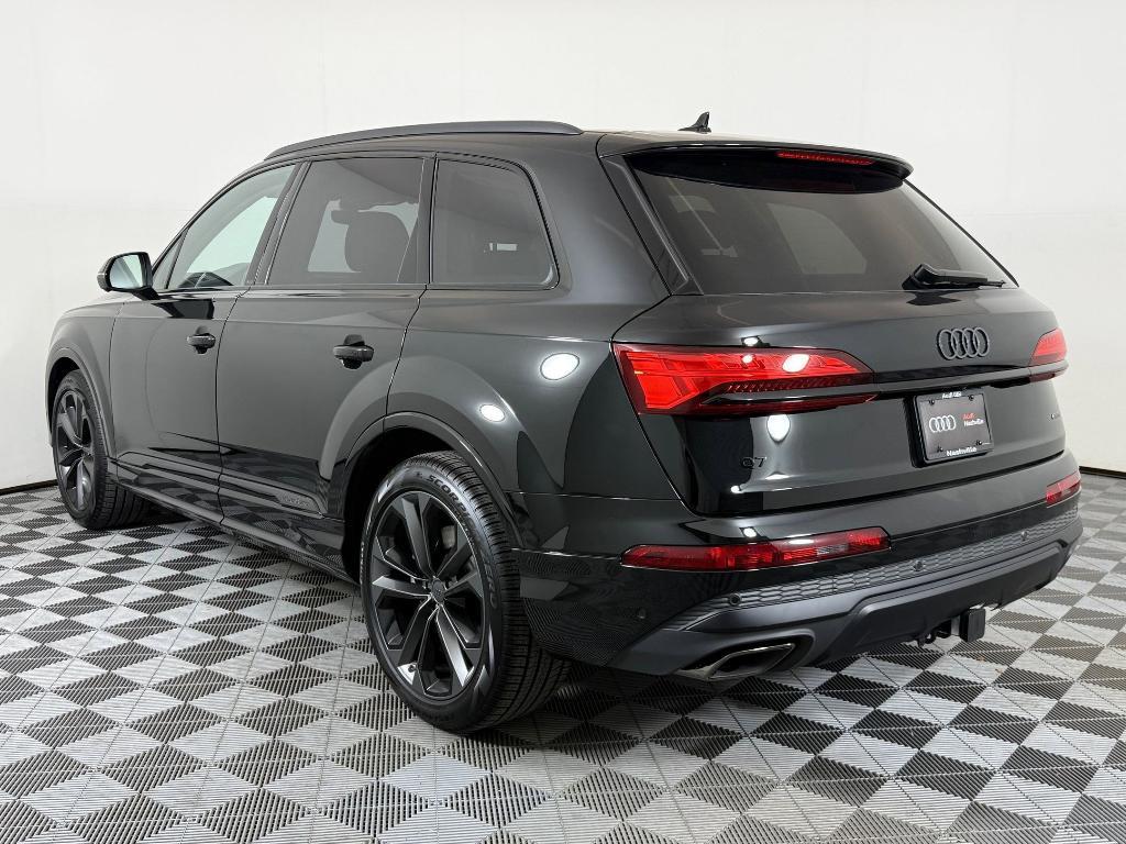 new 2026 Audi Q7 car, priced at $78,295