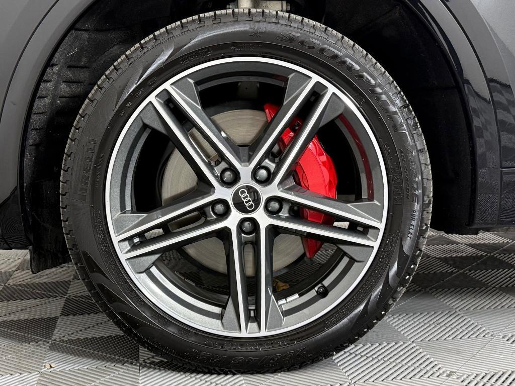 used 2025 Audi Q5 car, priced at $40,998