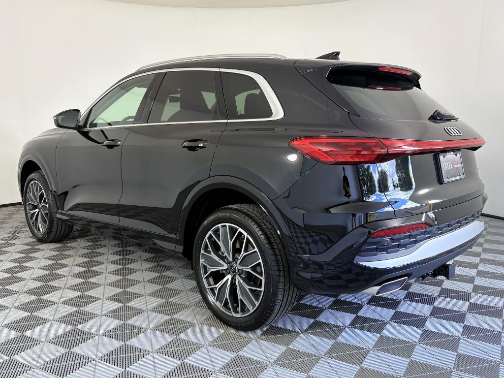 new 2025 Audi Q5 car, priced at $59,471
