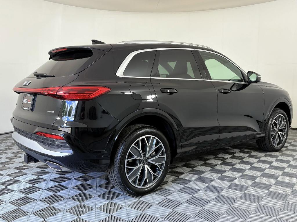 new 2025 Audi Q5 car, priced at $59,471