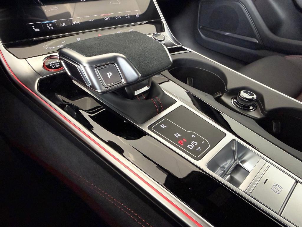 new 2026 Audi RS 6 Avant car, priced at $149,395