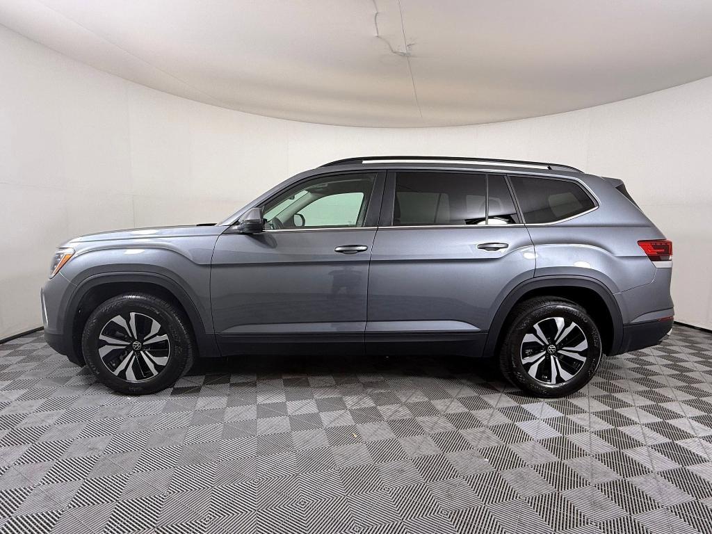 used 2025 Volkswagen Atlas car, priced at $32,499