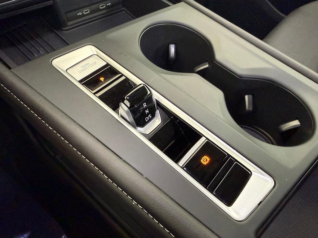 used 2025 Volkswagen Atlas car, priced at $32,499