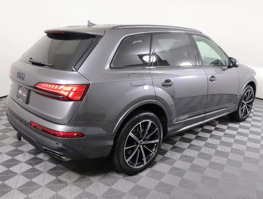 new 2025 Audi Q7 car, priced at $72,500