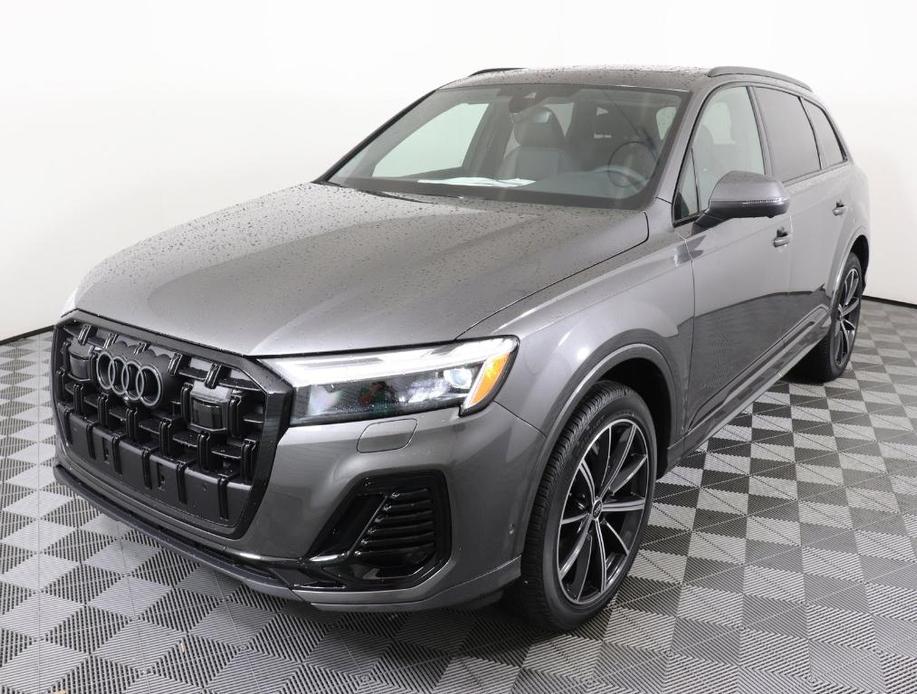 new 2025 Audi Q7 car, priced at $72,500