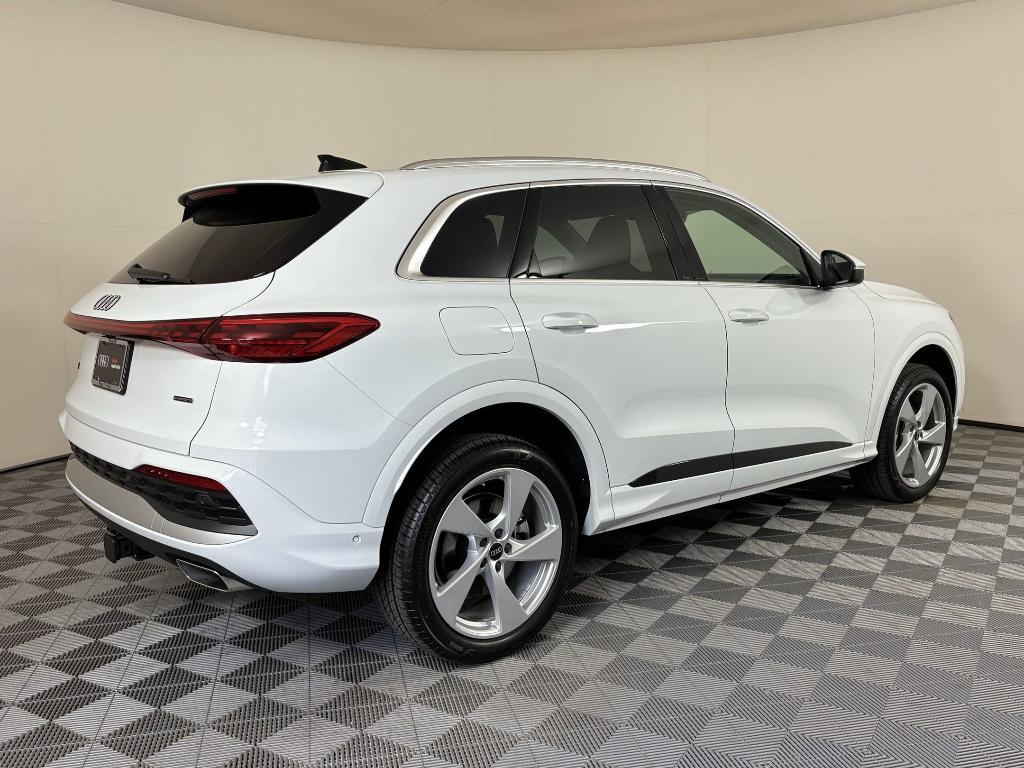 new 2025 Audi Q5 car, priced at $58,232