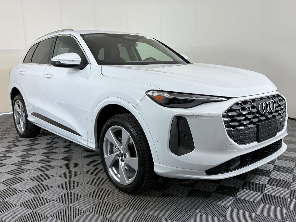 new 2025 Audi Q5 car, priced at $58,232