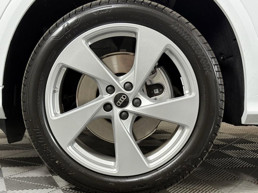 new 2025 Audi Q5 car, priced at $58,232