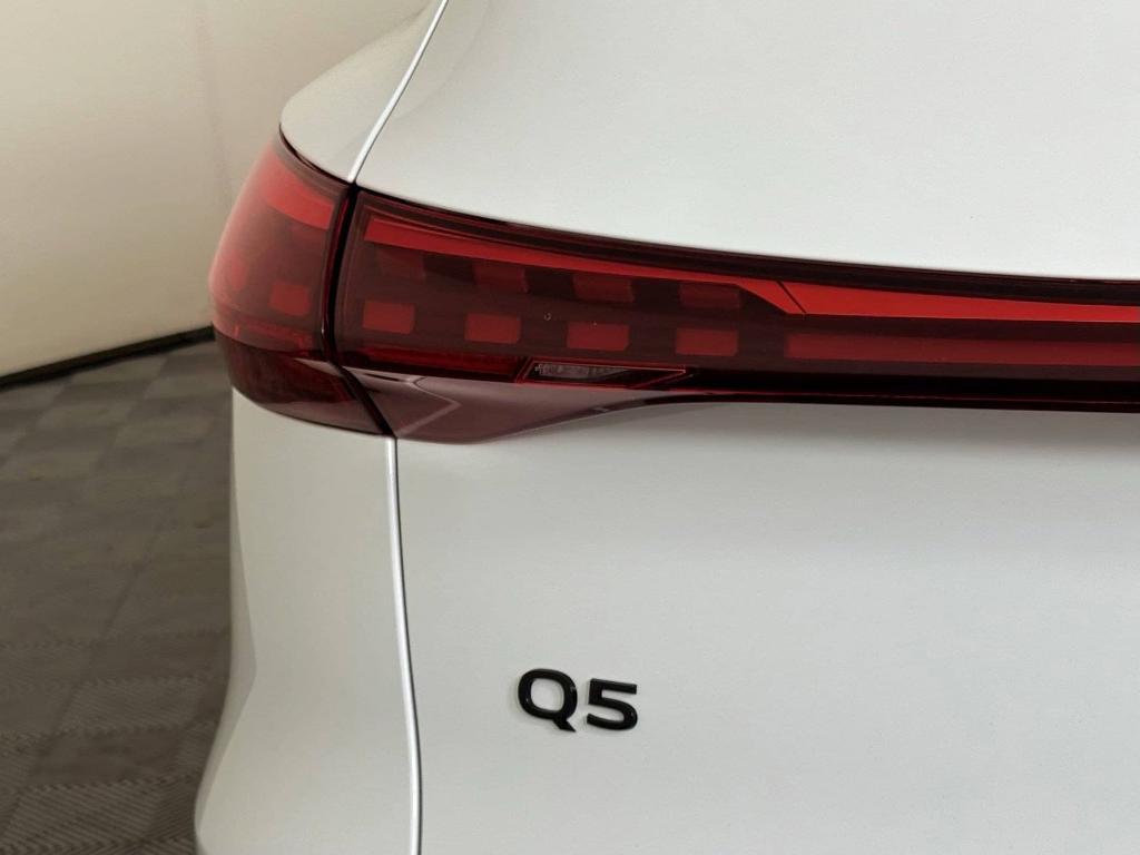 new 2025 Audi Q5 car, priced at $58,232