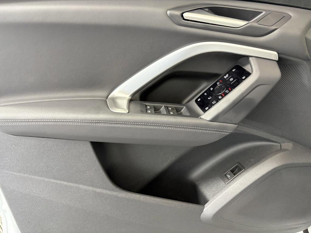 new 2025 Audi Q5 car, priced at $58,232