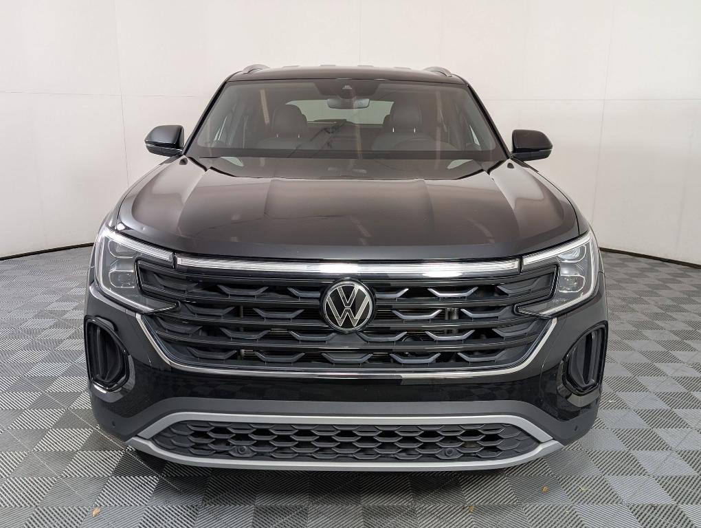 used 2025 Volkswagen Atlas Cross Sport car, priced at $33,999