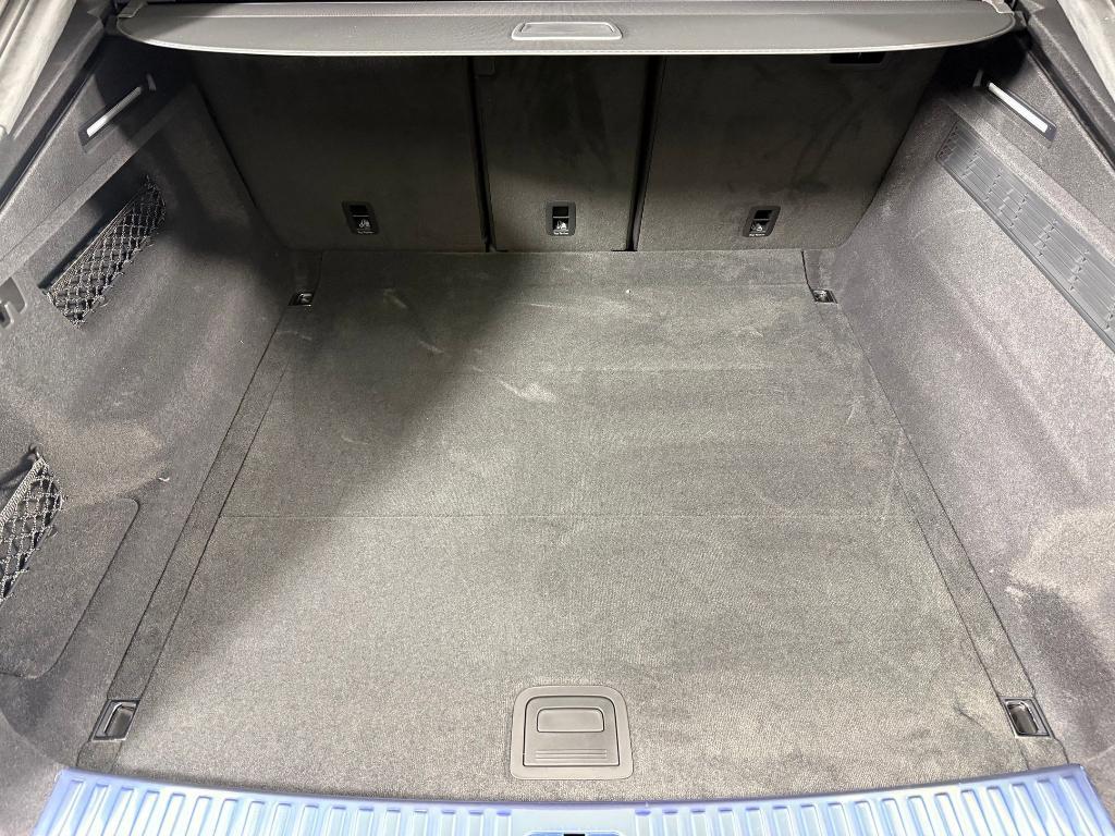 new 2026 Audi RS Q8 car, priced at $153,840