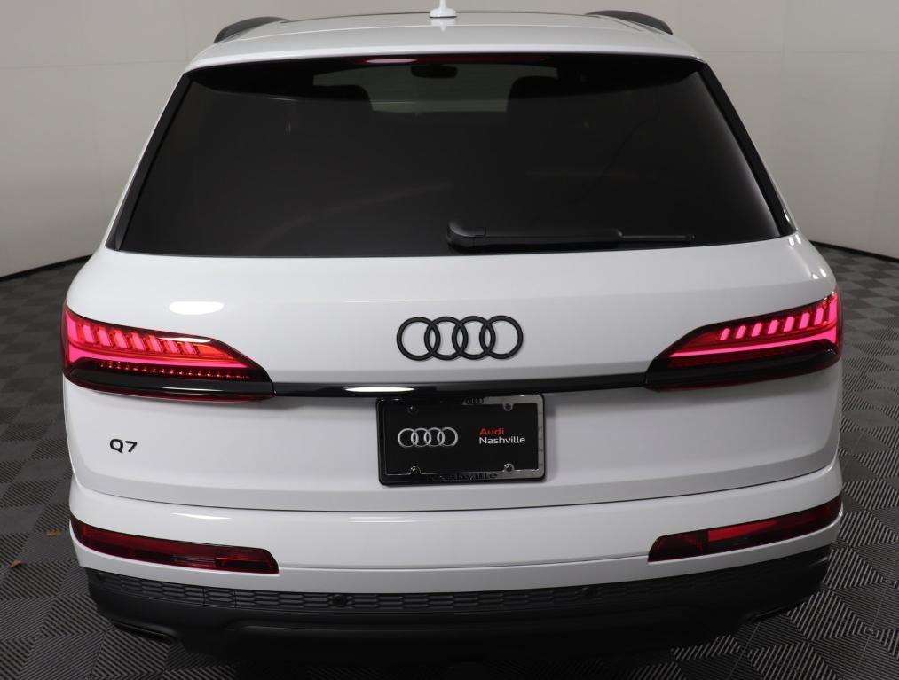 new 2025 Audi Q7 car, priced at $73,721