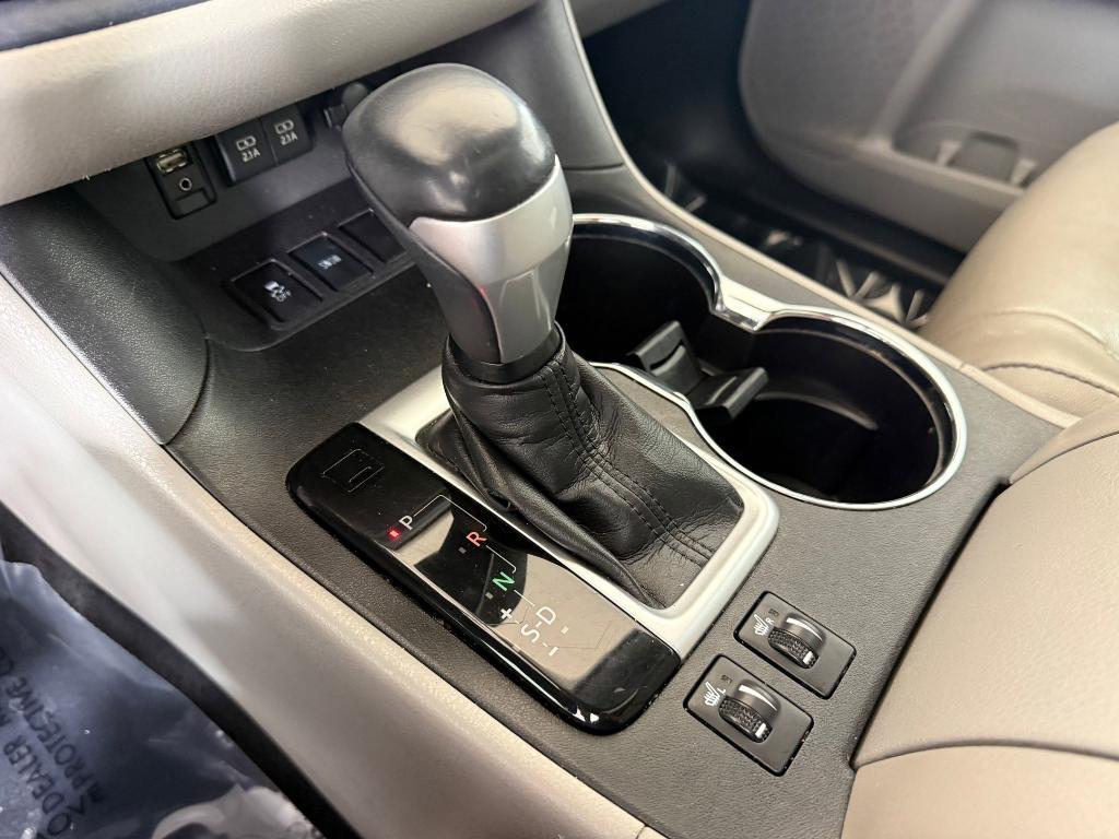 used 2018 Toyota Highlander car, priced at $21,999