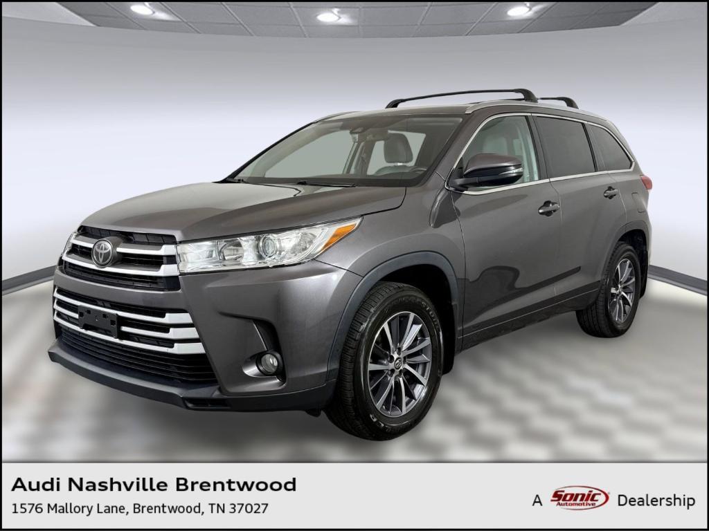 used 2018 Toyota Highlander car, priced at $21,999