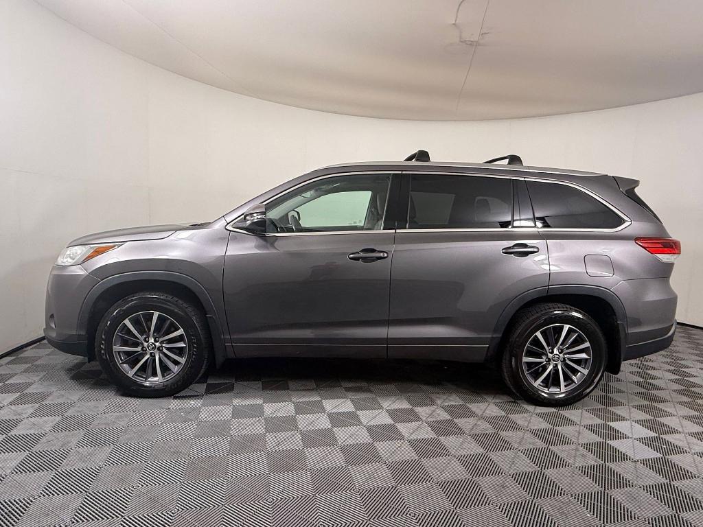 used 2018 Toyota Highlander car, priced at $21,999