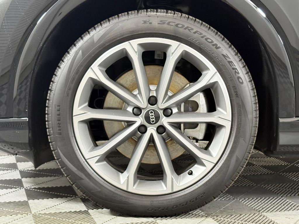 new 2026 Audi Q4 e-tron car, priced at $55,571