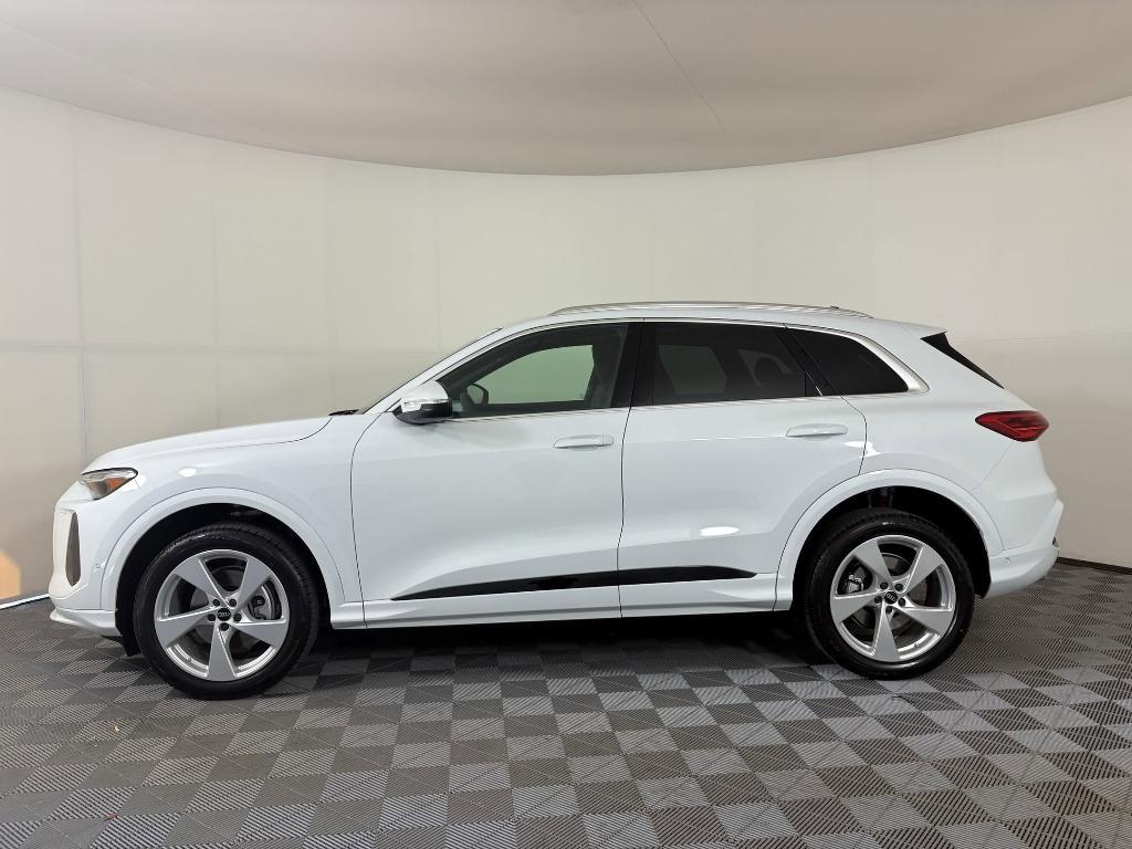 new 2025 Audi Q5 car, priced at $58,841