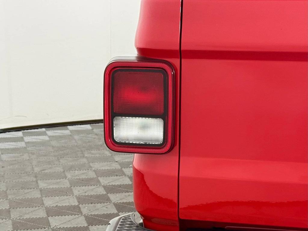 used 2021 Jeep Gladiator car, priced at $27,197