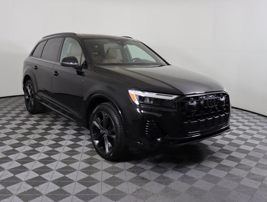 new 2025 Audi Q7 car, priced at $72,381