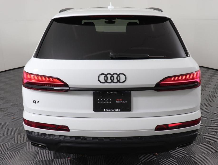 new 2025 Audi Q7 car, priced at $62,241