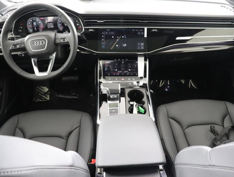 new 2025 Audi Q7 car, priced at $62,241