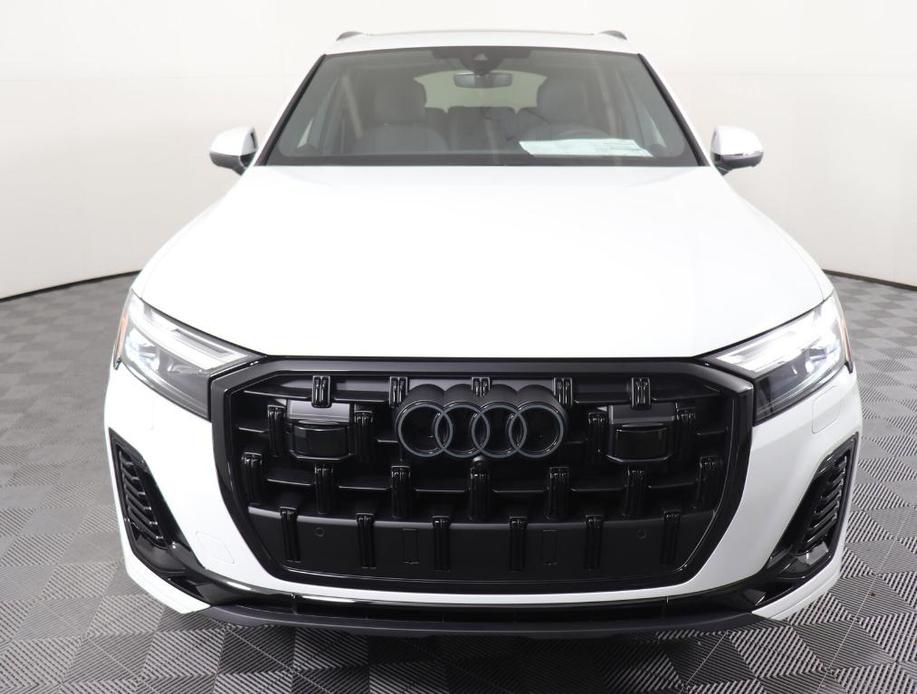 new 2025 Audi Q7 car, priced at $62,241