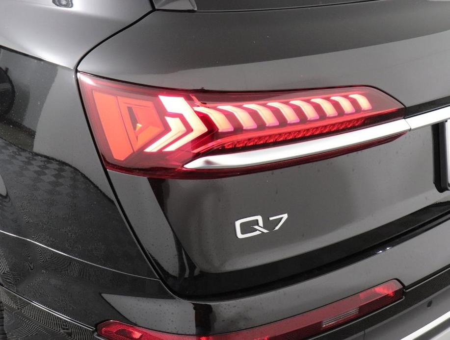 new 2024 Audi Q7 car, priced at $74,375