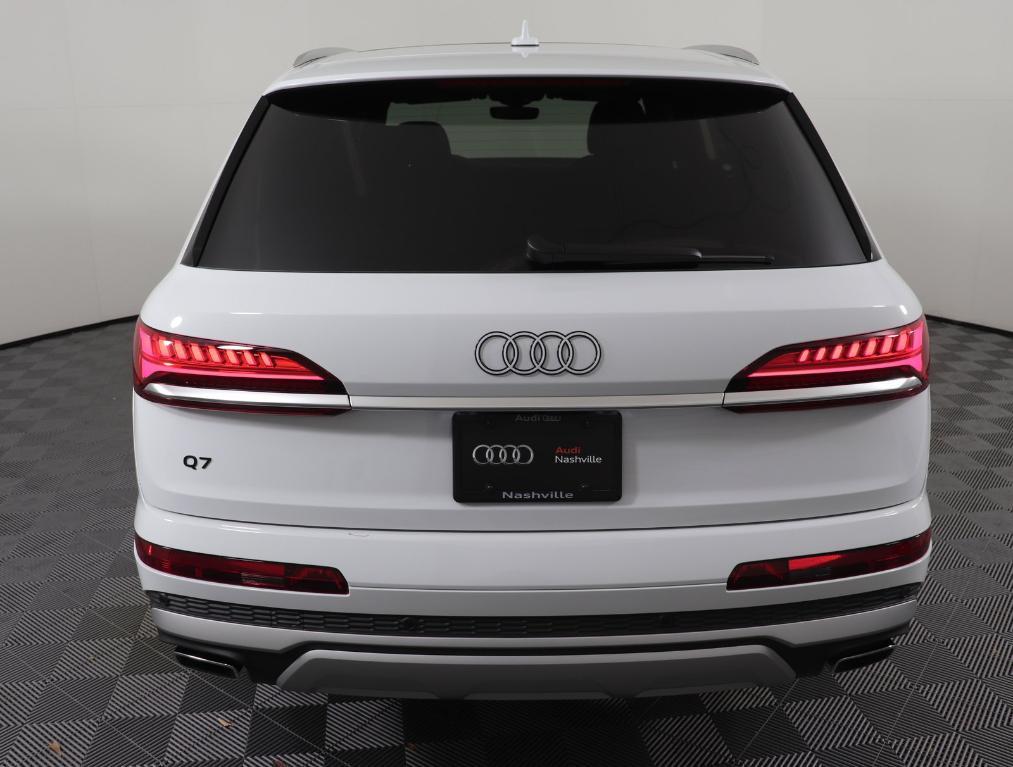 new 2025 Audi Q7 car, priced at $68,381