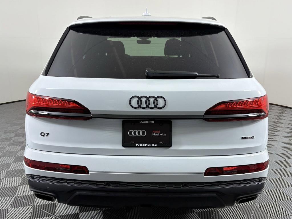 new 2025 Audi Q7 car, priced at $72,501