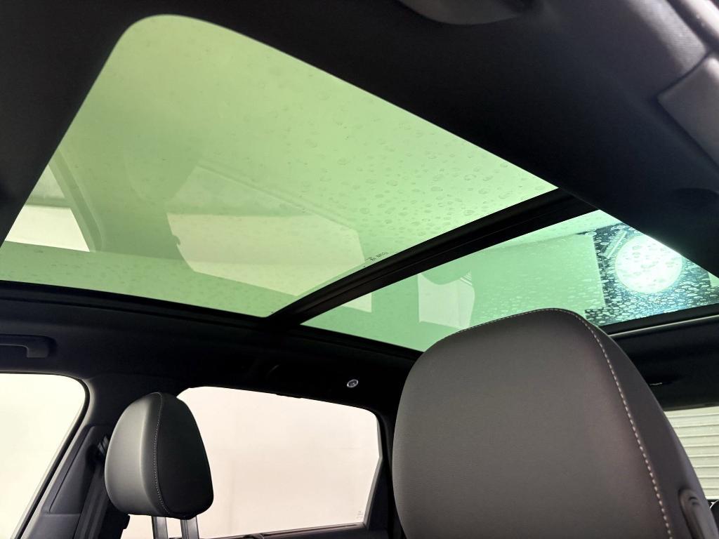 new 2025 Audi Q7 car, priced at $72,501