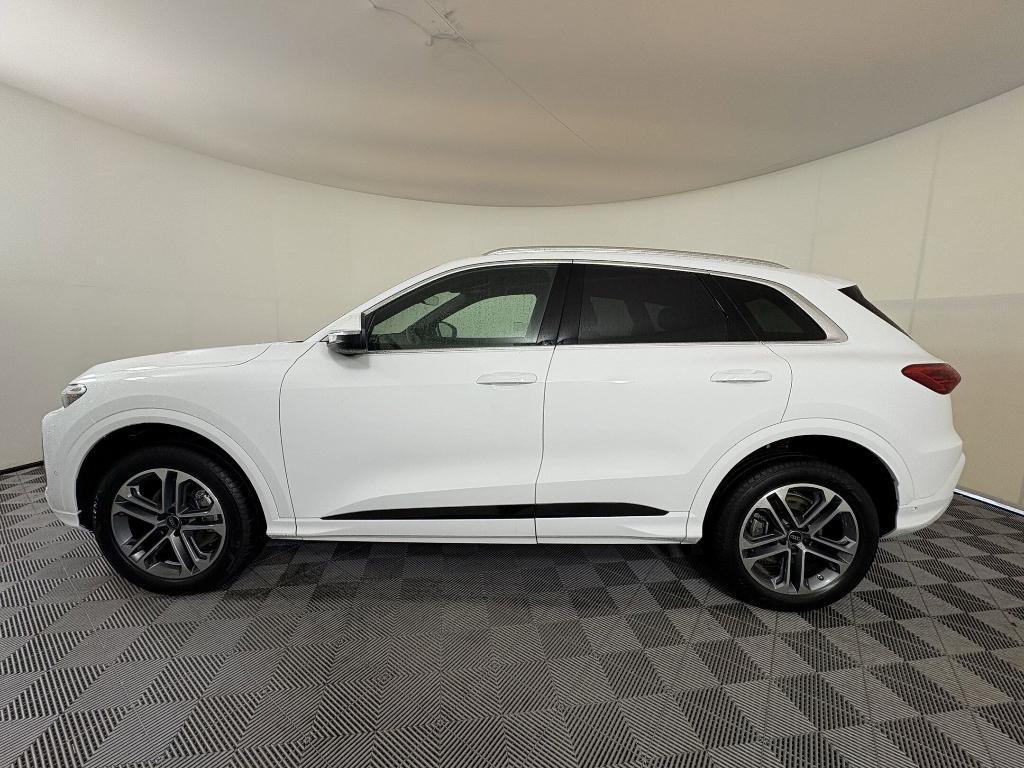new 2025 Audi Q5 car, priced at $54,141