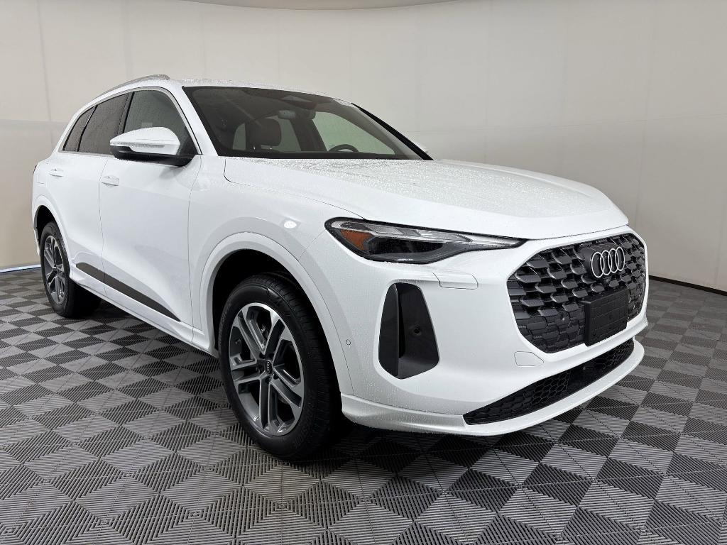 new 2025 Audi Q5 car, priced at $54,141