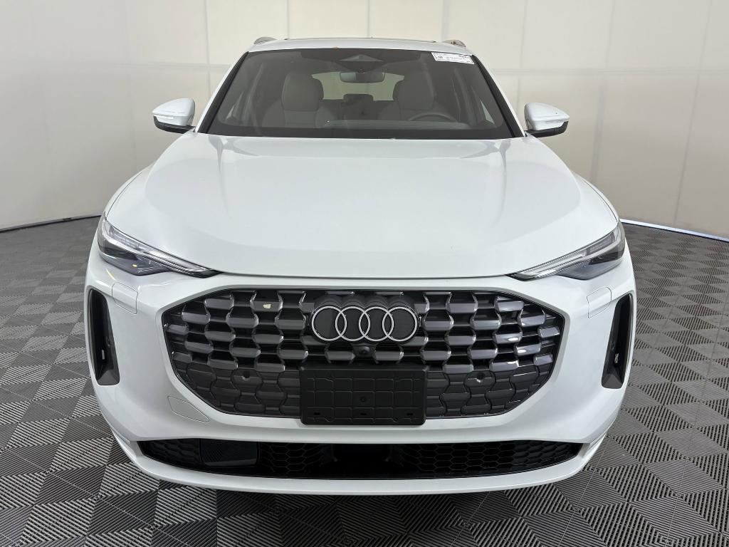 new 2025 Audi Q5 car, priced at $59,471