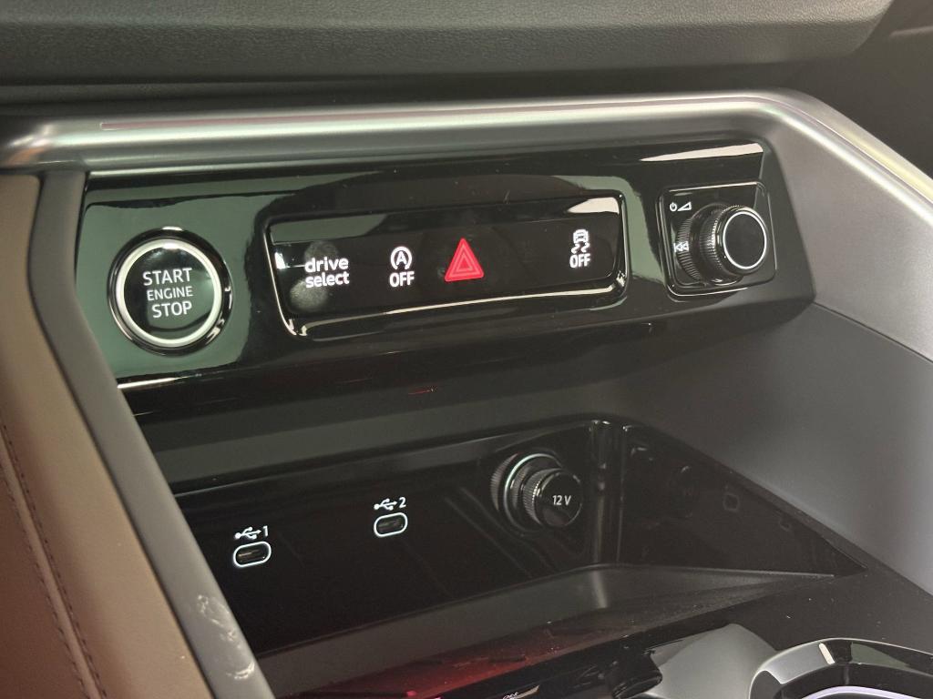 new 2025 Audi Q5 car, priced at $59,471