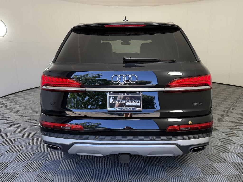 new 2025 Audi Q7 car, priced at $72,611